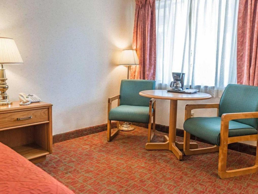 Quality Inn Royle Kittanning Экстерьер фото