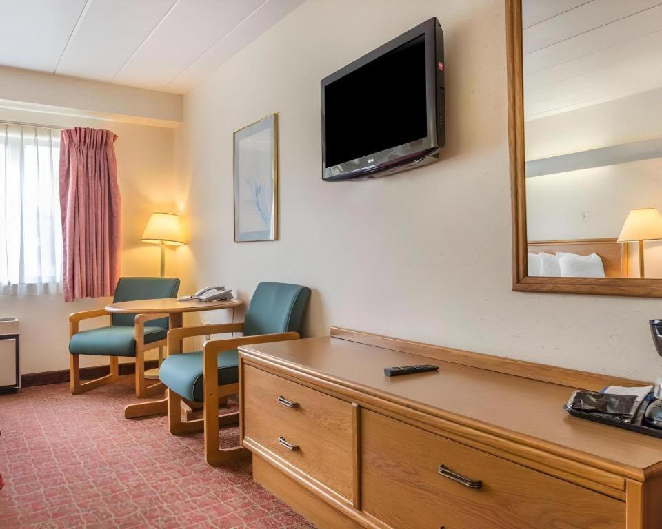 Quality Inn Royle Kittanning Экстерьер фото