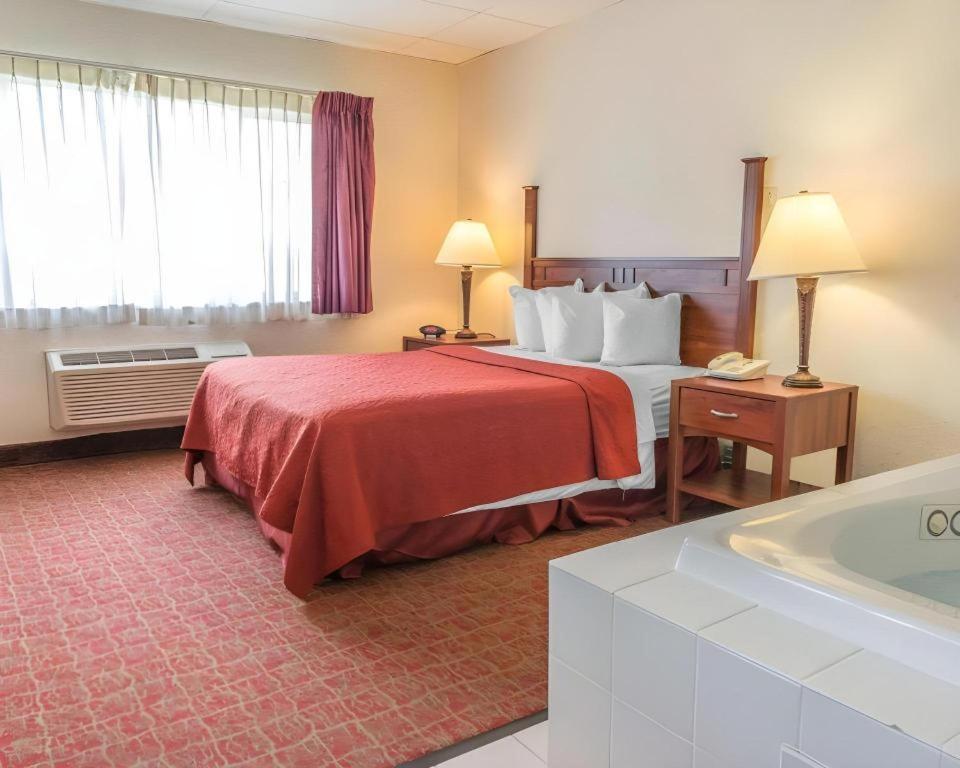 Quality Inn Royle Kittanning Экстерьер фото