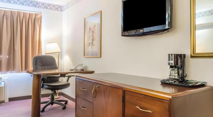 Quality Inn Royle Kittanning Экстерьер фото